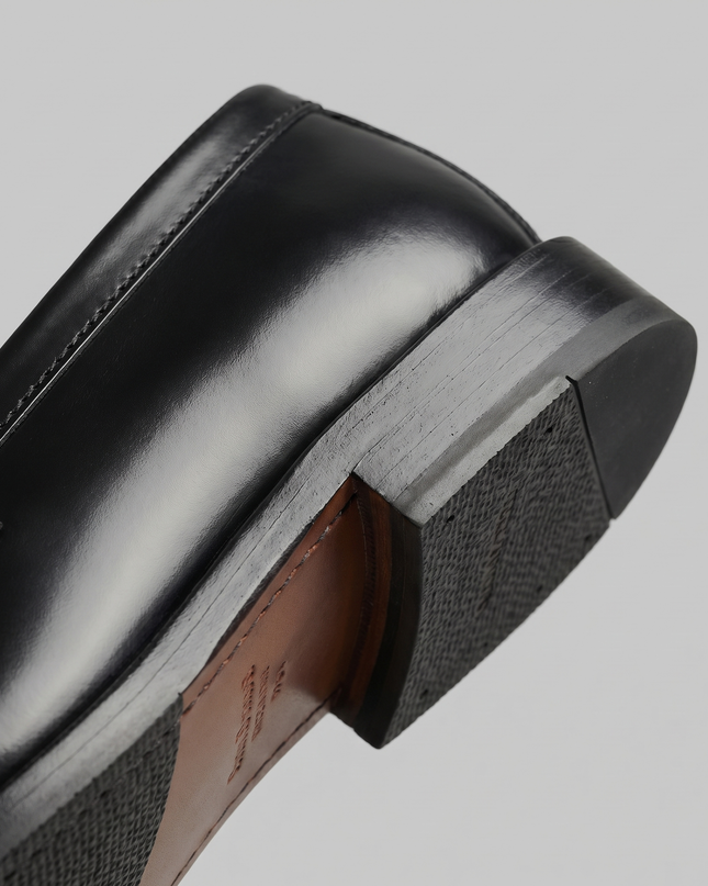 Edward | Classic Leather Penny Loafers with Slip-On Design