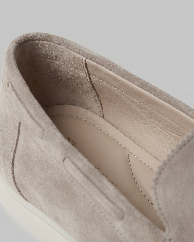 Julian | Classic Slip-On Loafers with Moc Toe Design