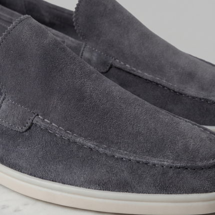 Julian | Classic Slip-On Loafers with Moc Toe Design