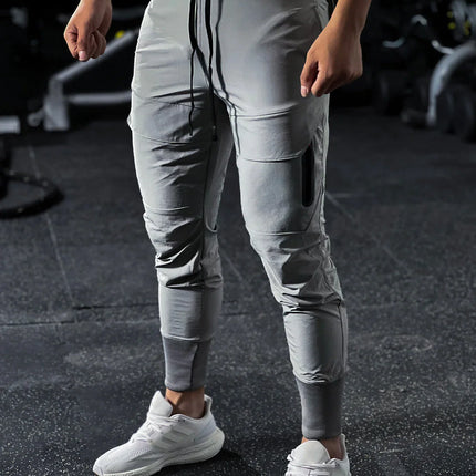 Men's Cargo Joggers in Tapered Fit – Athletic Utility Cut