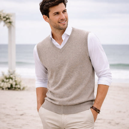 Men's Knitted Slipover in Regular Fit – Classic V-Neck Layer